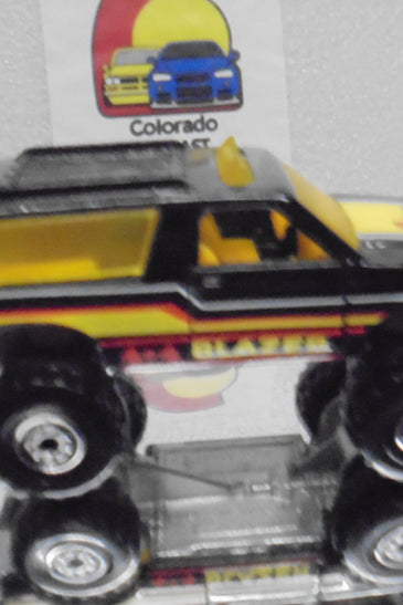 LOOSE HOT WHEELS BLACK CHEVY BLAZER 4X4 w/CT WHEELS