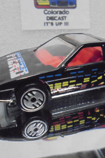 LOOSE HOT WHEELS BLACK PONTIAC FIERO 2M4 w/ULTRA HOTS