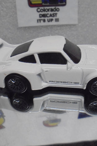LOOSE HOT WHEELS WHITE PORSCHE 934.5 (Copy)