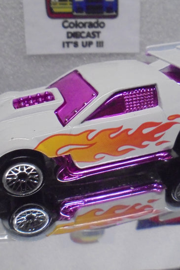 LOOSE HOT WHEELS WHITE CAMARO WIND w/LACE WHEELS