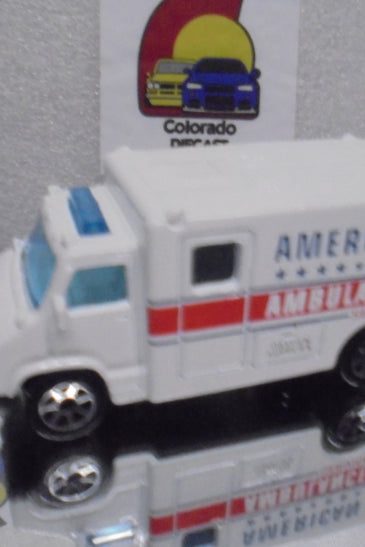 LOOSE HOT WHEELS WHITE AMERICAN AMBULANCE w/7 SPOKE WHEELS