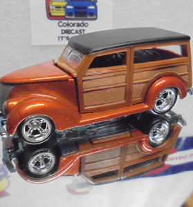 LOOSE HOT WHEELS ORANGE '37 FORD w/REAL RIDERS
