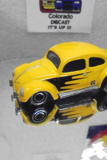 LOOSE HOT WHEELS YELLOW VOLKSWAGEN CLASSIC BUG w/REAL RIDER'S