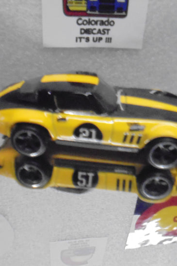 LOOSE HOT WHEELS BLACK/YELLOW CUSTOM CORVETTE STINGRAY COUPE w/RR'S