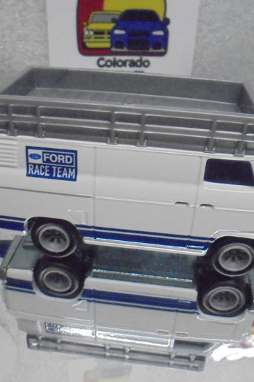 LOOSE HOT WHEELS WHITE FORD RALLY VAN w/TRAILER w/RR'S