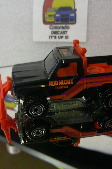 LOOSE HOT WHEELS BLACK MIDNIGHT REMOVAL PLOW TRUCK w/CT WHEELS