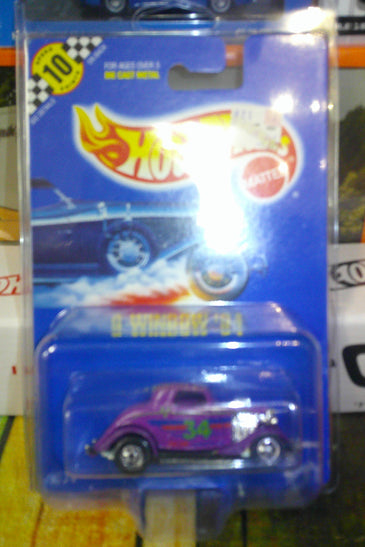 HOT WHEELS #52 WHITE MOBILE TUNE UP DELIVERY TRUCK w/BLACKWALLS