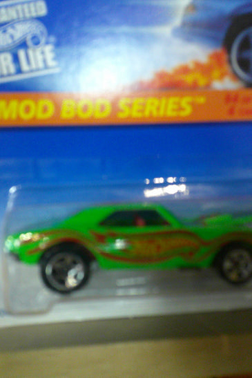 RARE HOT WHEELS #399 GREEN MOD BOD '67 CHEVY CAMRO w/PAINTED ENGINE