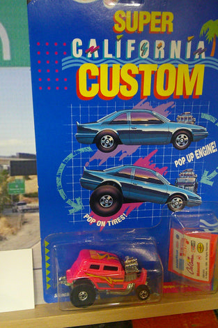 1990 HOT WHEELS SUPER CALIFORNIA CUSTOM PINK SCORCH TORCH SEDAN DELIVERY