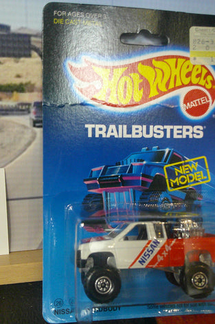HOT WHEELS TRAILBUSTERS RED/WHITE NISSAN HARDBODY TRUCK