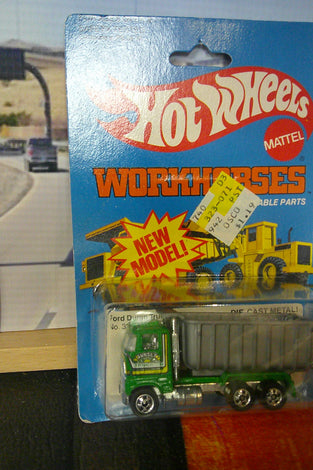 HOT WHEELS WORKHORSES GREEN FORD DUMP TRUCK