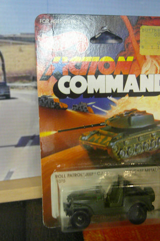 HOT WHEELS ACTION COMMAND CAMO ROLL PATROL JEEP CJ
