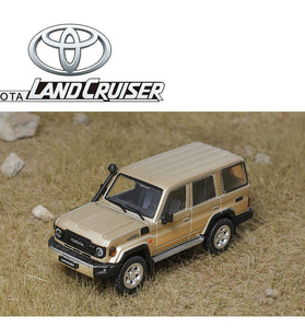 GCD 1:64 Toyota Land Cruiser (J76) 2023 LHD – Golden