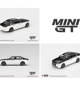 Mini GT 1:64 BMW i7 xDrive60 – Alpine White / Black Sapphire