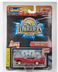 REVELL LOWRIDERS '71 BUICK RIVIERA RUBY LIPZ