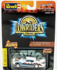 REVELL LOWRIDERS '71 BUICK RIVIERA EL PAYSO THE CLOWN