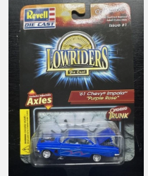 REVELL LOWRIDERS  '61 CHEVY IMPALA PURPLE ROSE
