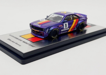 INNO64 1:64 Nissan Silvia S14 BOSS “Rocket Bunny” #8 Purple