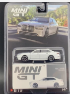 Mini GT BMW i7 xDrive60 Mineral White #819