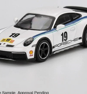 Mini GT 1:64 Porsche 911 Dakar Rally 1974 #1009