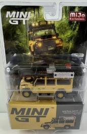 Mini GT 1:64 Land Rover Defender 110 1989 Camel Trophy Amazon Team Japan #751