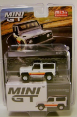 Mini GT 1:64 Land Rover Defender 90 Wagon White #378