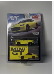 Mini GT 1/64 Nissan Fairlady Z Proto Spec 2023 Ikazuchi Yellow LHD #415
