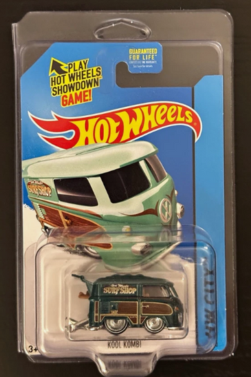 Hot Wheels 1965 Mustang 2+2 Fastback SUPER TREASURE HUNT w/protector