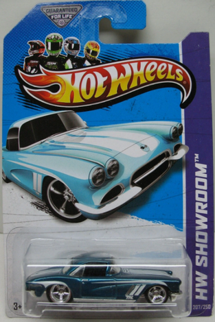 Hot Wheels 2013 Super Treasure Hunt '62 Corvette HW Showroom With Protector