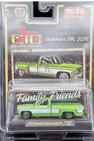 M2 1978 Chevrolet Cheyenne Super 30 C10s in the Park 31500-MJS105 1/64 CHASE
