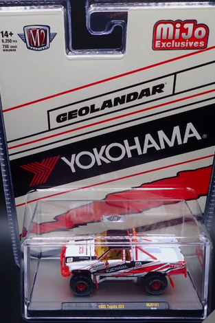 1985 TOYOTA 4X4 TRUCK YOKOHAMA 2026 M2 MACHINES RED CHASE 1/750