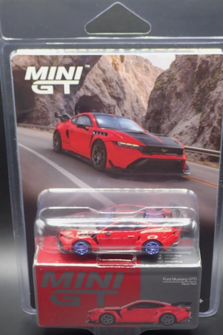 CHASE ! Mini GT 1:64 Ford Mustang GTD – Race Red #1196