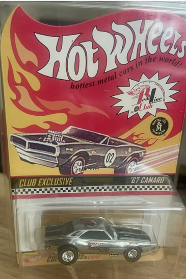 Hot Wheels RLC Exclusive ‘67 Camaro With Black Stripes 1/10,000