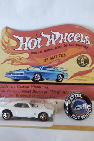 HOT WHEELS RLC WHITE CUSTOM CAMARO IN PROTECTO