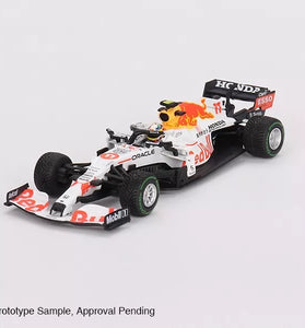 Mini GT 1:64 #679 F1 Red Bull RB16B #11 Sergio Pérez 2021 Turkish Grand