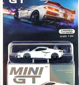 Mini GT 1:64 Chevrolet Corvette Z06 w/ Z07 ⬜ Arctic White ⬜ MIJO Exclusive #677