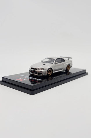 INNO64 SILVER NISSAN SKYLINE GT-R (R34) V-SPEC II