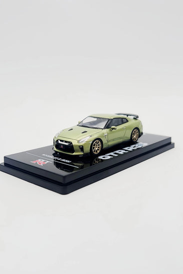 INNO64 MILLENIUM  JADE NISSAN GT-R (R35)