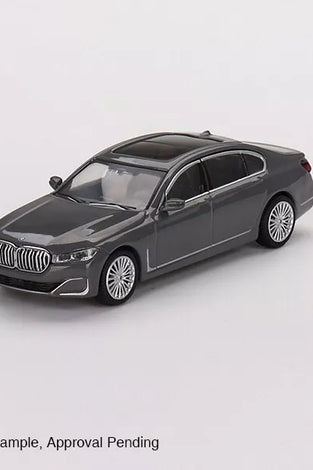Mini GT 1:64 BMW 750Li xDrive Bernina Grey Amber Effect