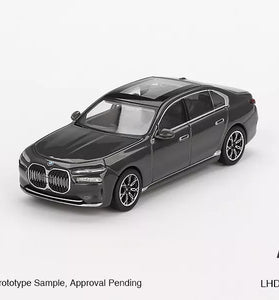 Mini GT 1:64 BMW i7 xDrive60 Dravit Grey