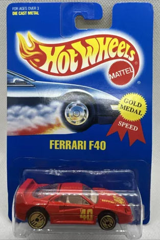 HOT WHEELS #69 RED FERRARI F40 w/GOLD ULTRA HOT WHEELS IN PROTECTO
