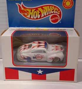 Hot Wheels Puerto Rico White w/Flames Tail Dragger