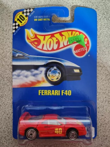 HOT WHEELS #69 RED FERRARI F40 w/CHROME ULTRA HOTS IN PROTECTO