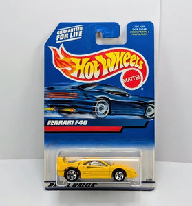 2000 HOT WHEELS #122 YELLOW FERRARI F40