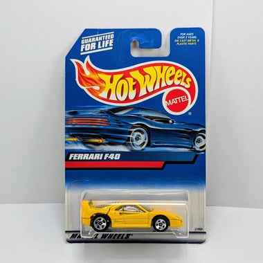 2000 HOT WHEELS #122 YELLOW FERRARI F40