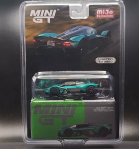 MINI GT #600 ASTON MARTIN VALKYRIE RACING GREEN