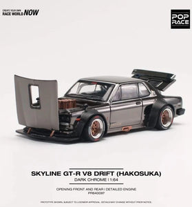 Pop Race 1:64 Nissan Skyline GT-R V8 Drift Hakosuka Dark Chrome PR640097