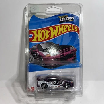 HOT WHEELS LEGENDS TOUR PURPLE NISSAN SKYLINE GT-R (R32)