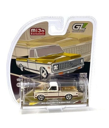 GREENLIGHT YELLOW MUSTARD CHASE 1972 CHEVROLET C-10 SHORT BED