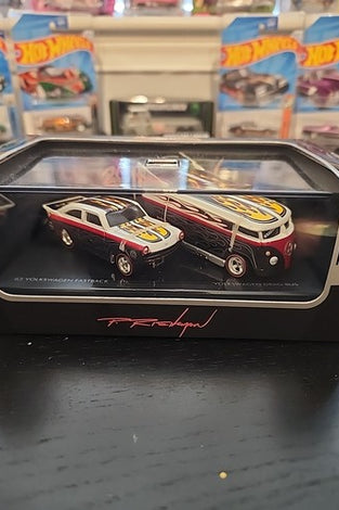 Hot Wheels 2010 Japan Convention VW Drag Bus Fastback 2-Car Set by Phil Riehlman